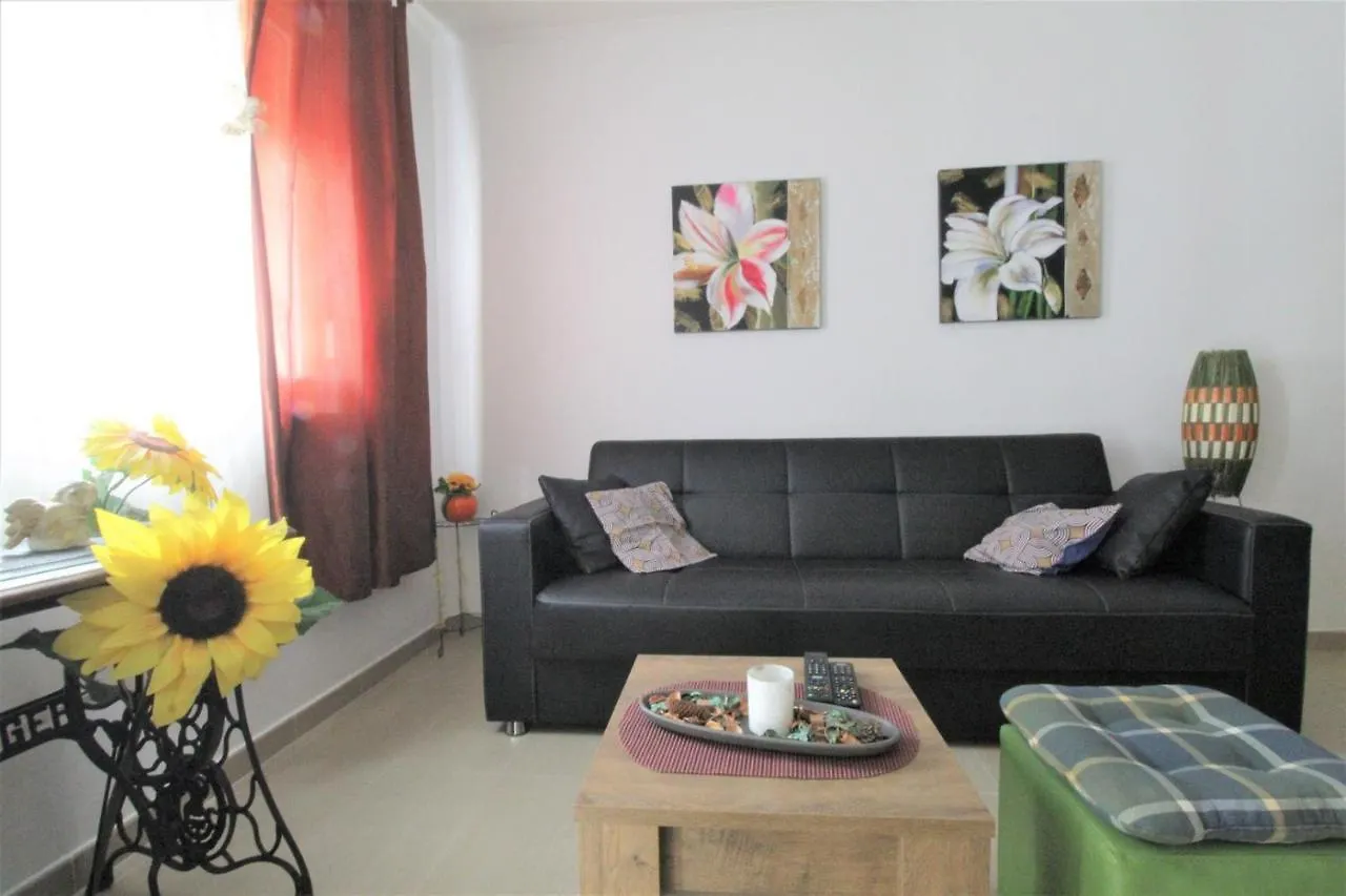 Apartment Tina Umag 0*,