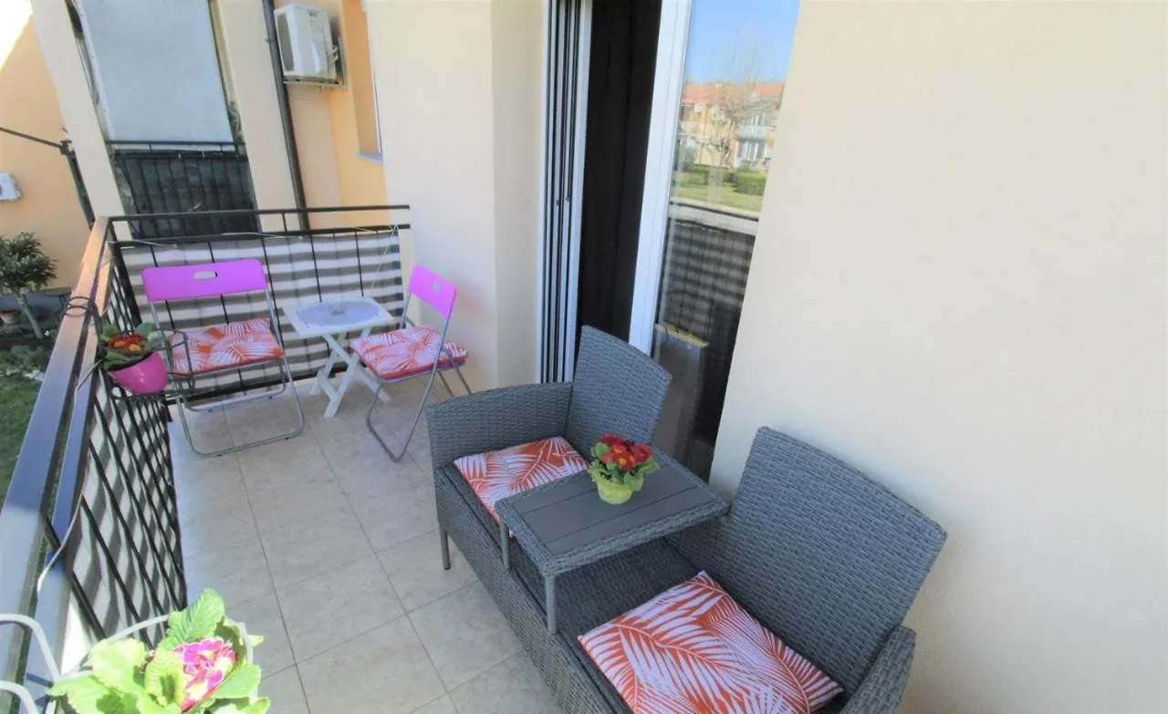 Apartment Tina Umag 0*,
