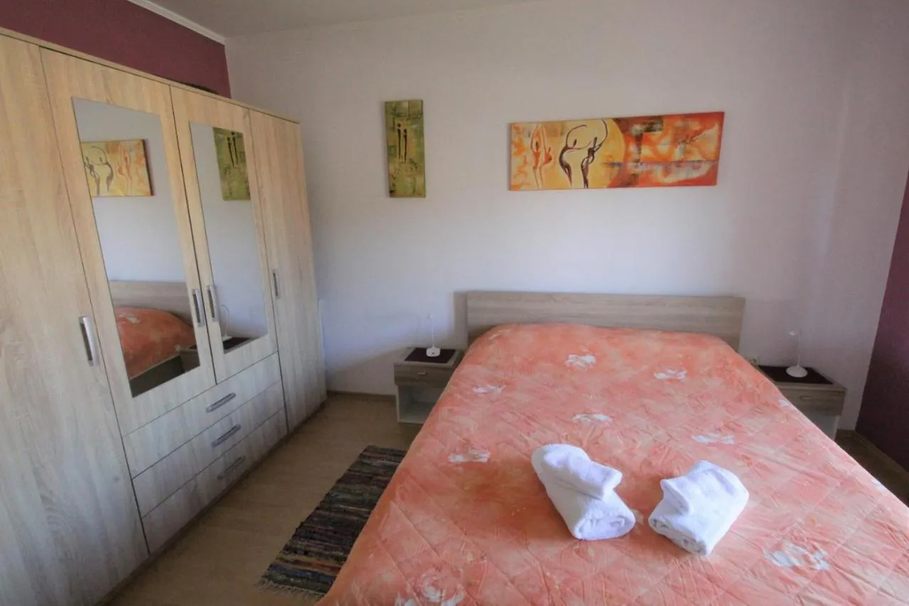 Apartment Tina Umag 0*,